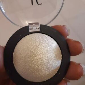 ELF Shimmering Silver Eyeshadow